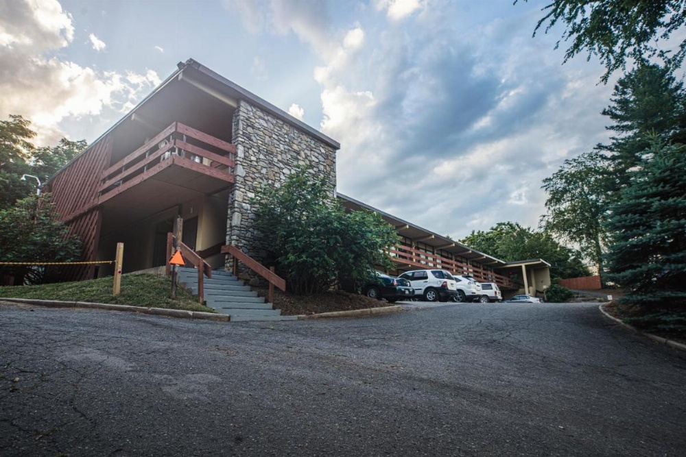 The Mountaineer Inn - Asheville